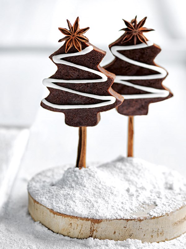 Rum and raisin brownie Christmas tree