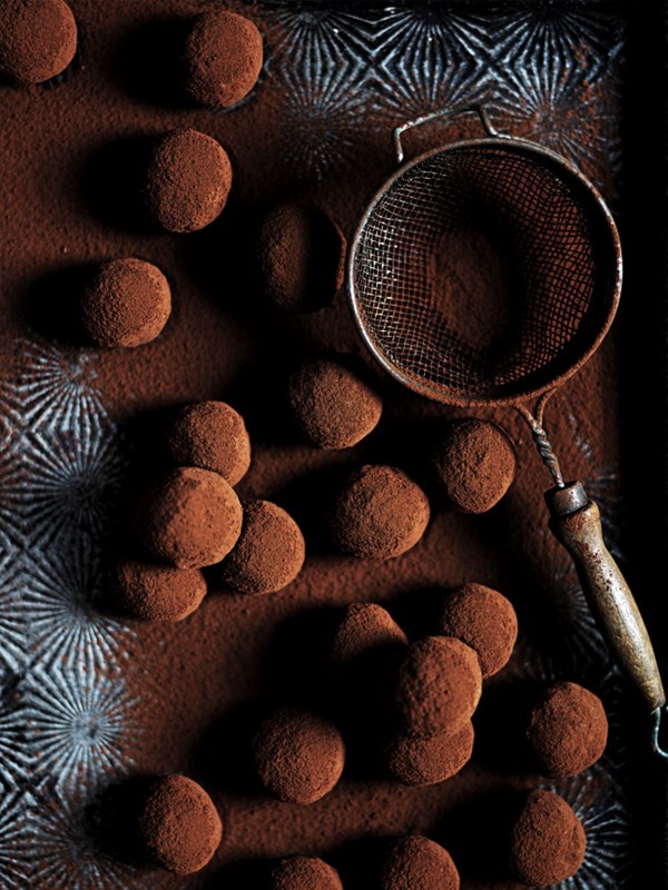 Rum and raisin Christmas truffles