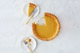 Rum-raisin pie
