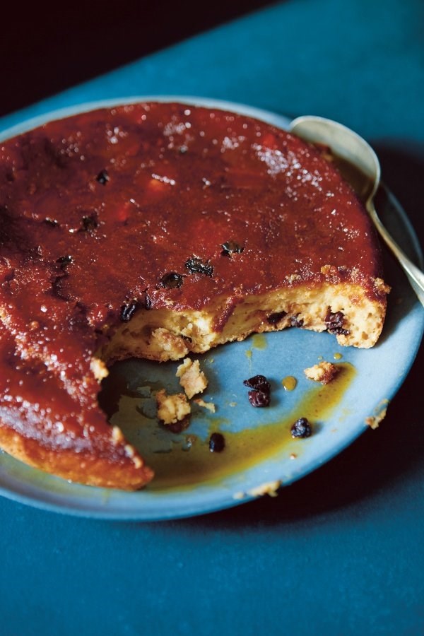 Rum-soaked raisin bread pudding