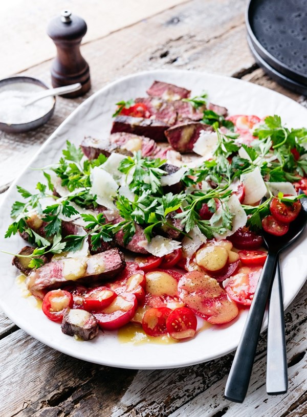 Rump steak, tomatoes, Parmesan and parsley salad