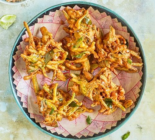 Runner bean & curry leaf bhajis with coconut chutney