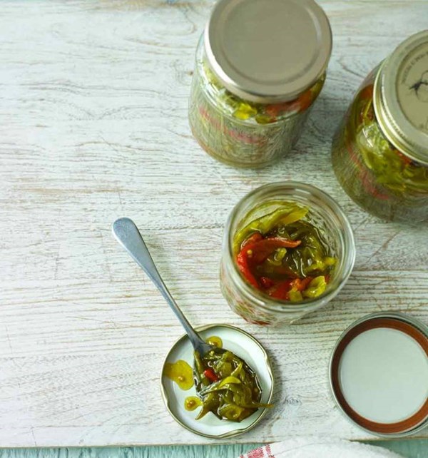 Runner bean and sweet red pepper chutney