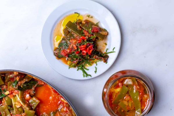 Runner beans in tomatoes and olive oil (Loobyeh bil-zeyt)