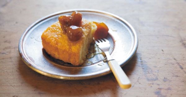 Rustic almond cake