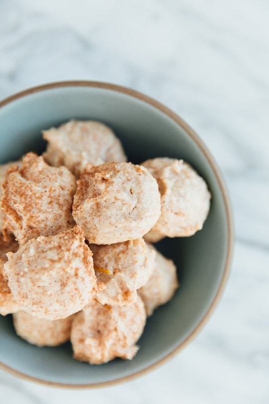 Rustic almond-orange macaroons