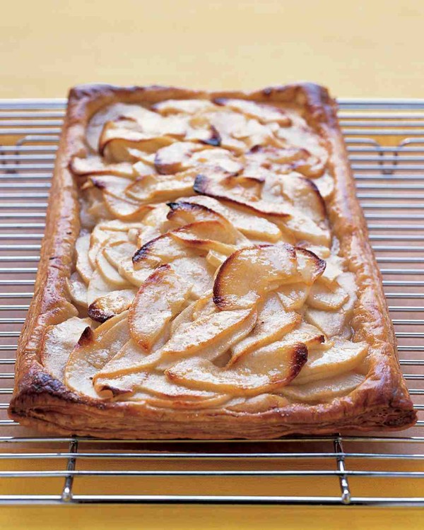 Rustic apple tart