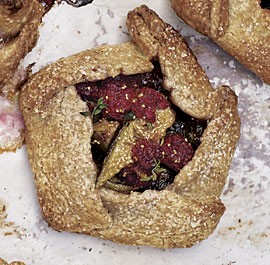 Rustic fig and raspberry mini crostatas