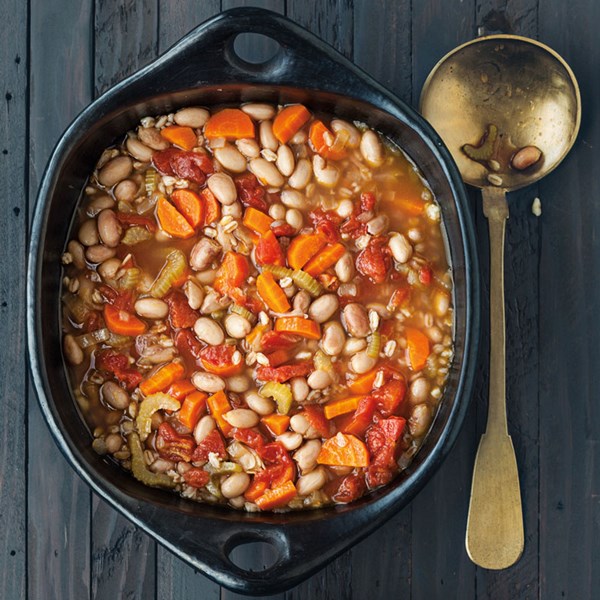 Rustic Italian bean & farro soup