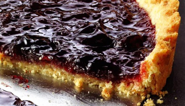 Rustic jam shortbread tart