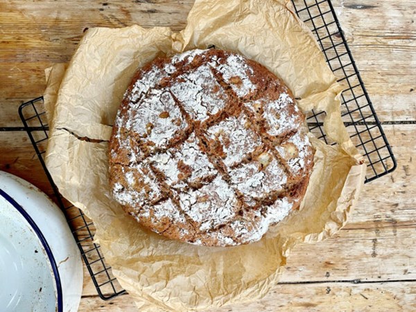 Rustic rye bread