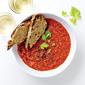 Rustic tomato soup with cheesy toasts