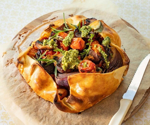 Rustic vegetable pie