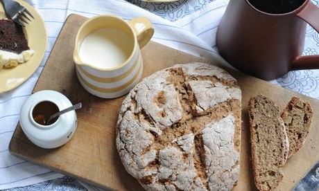 Rye apple soda bread