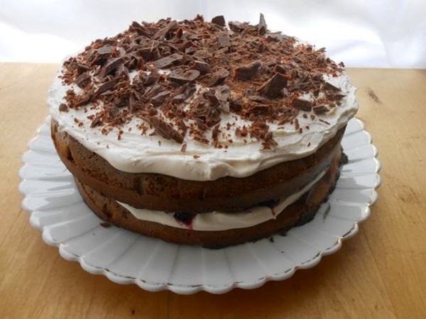 Rye bread and blackcurrant cake