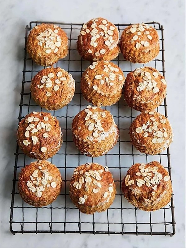 Rye bread scones with runny honey & jumbo oats