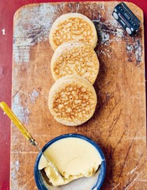 Rye crumpets