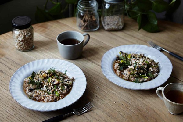 Rye porridge with mushroom, artichoke and celeriac leaf salt