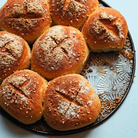 Rye sesame rolls