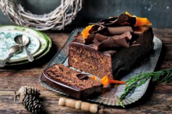 Sachertorte with apricot compote