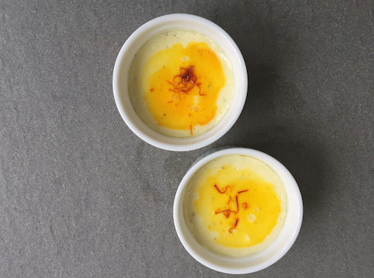 Saffron and cardamom cheesecake (Bhapa doi)