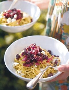 Saffron and pesto spaghetti with beetroot and feta