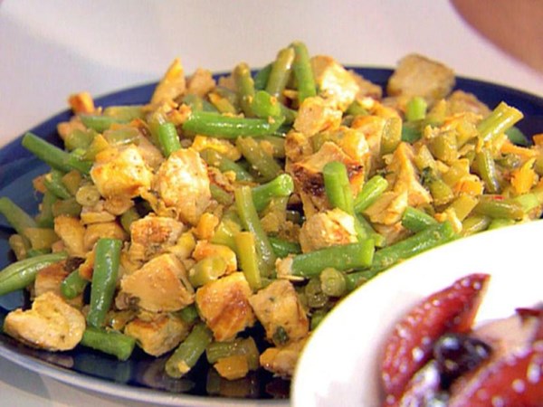 Saffron chicken, lemon, and green bean salad