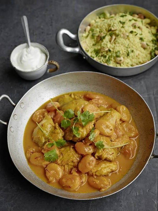 Saffron chicken with apricots and cardamom