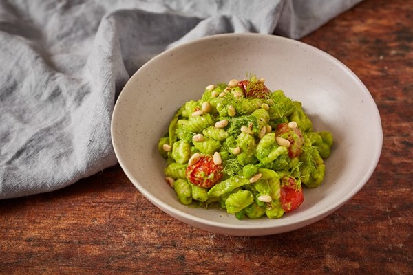  Saffron malloreddus with peas, fennel and cherry tomatoes