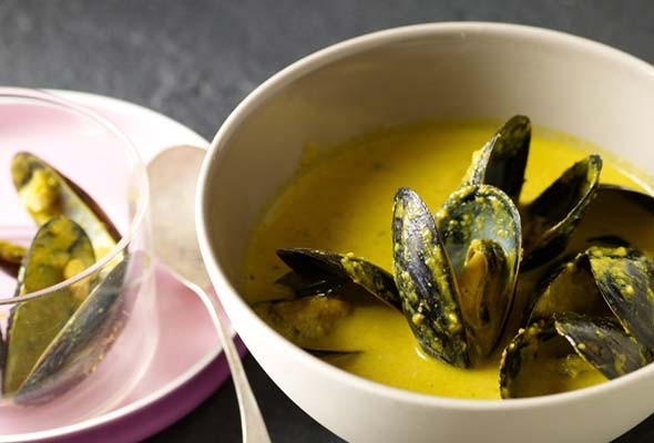 Saffron mussel stew