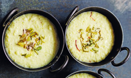 Saffron rice pudding (Phirnee)