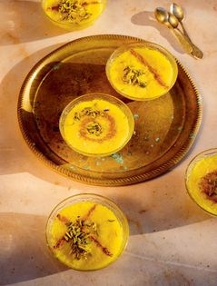 Saffron rice pudding with almonds (Sholeh zard)