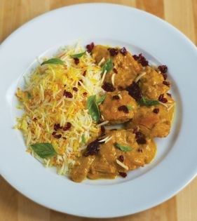 Saffroned chicken + yogurt braise (Khoresh-e maste-e Esfanhani ba morgh)