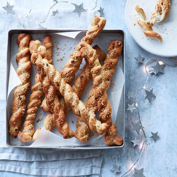 Sage and onion twists