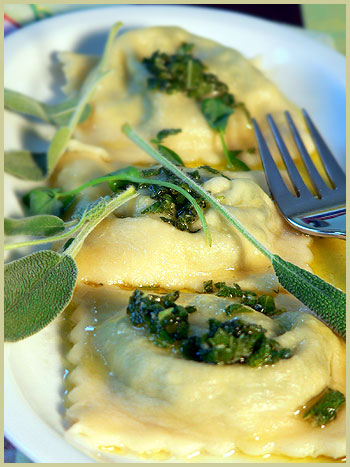 Sage butter and spinach ravioli