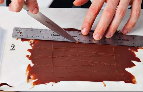 Saint Mare triangle [chocolate - flat sheet techniques]