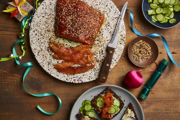 Sake-cured salmon, sesame and pickles