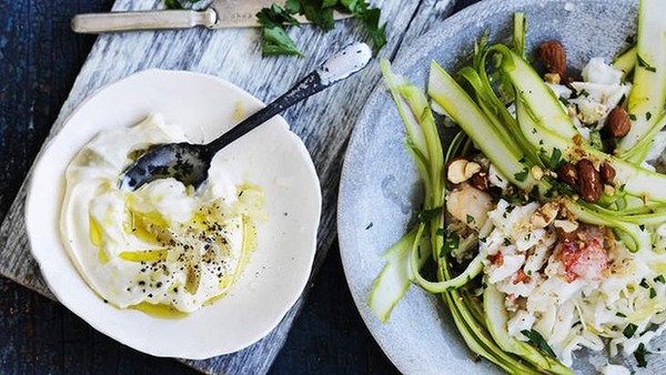 Salad of crab, raw asparagus and lemon with roast garlic crème fraîche 