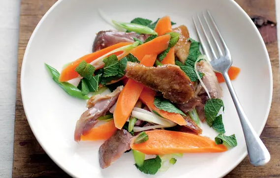 Salad of crisp duck, pickled carrot & mint