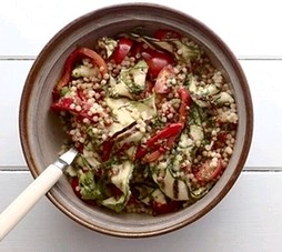 Salad of fregola, grilled vegetables and basil