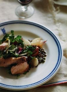 Salad of grilled spatchcock with lentils, roasted eschalots & chicken liver croûtons