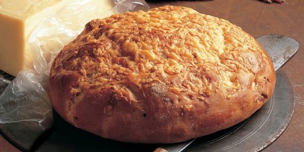 Salami and peppercorn bread