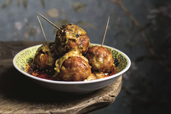 Saliva chicken meatballs