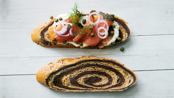 Salmon and horseradish-whipped-cream-cheese tartines