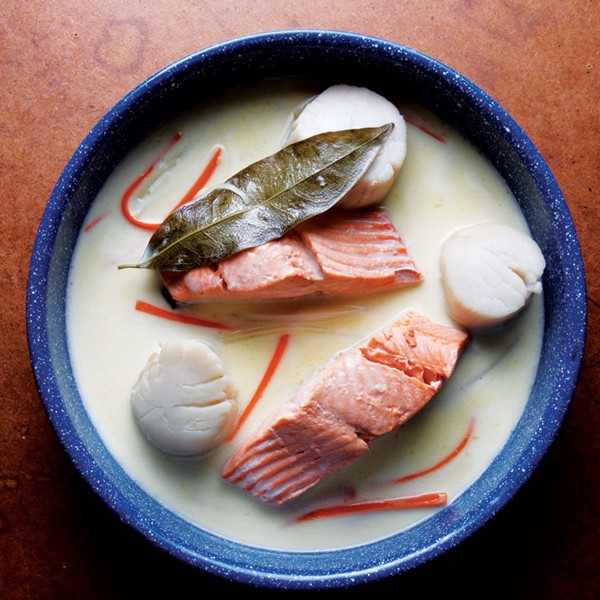 Salmon and scallops à la nage