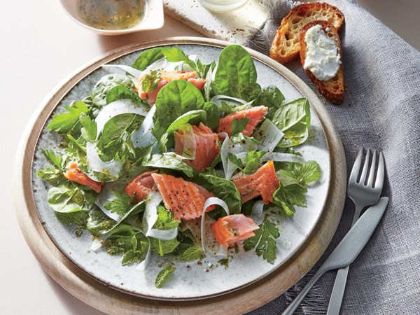 Salmon and spinach salad