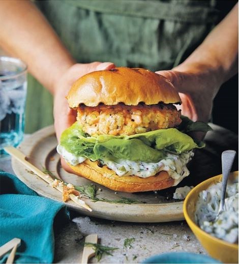 Salmon burgers with lemon & dill sauce
