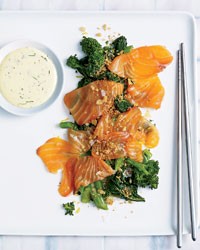 Salmon carpaccio with lemon aïoli and pork rind crumble