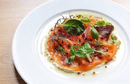 Salmon ceviche with vanilla, pink peppercorns and dill crème fraîche