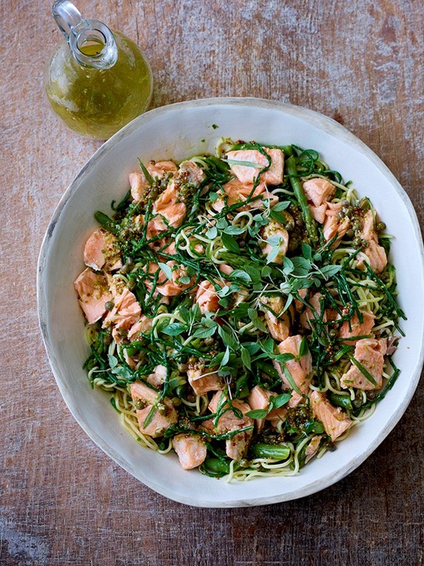 Salmon, courgetti & asparagus with lime & caper dressing